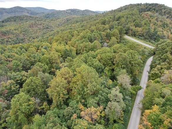 28.3 Acres of Agricultural Land for Sale in Bent Mountain, Virginia