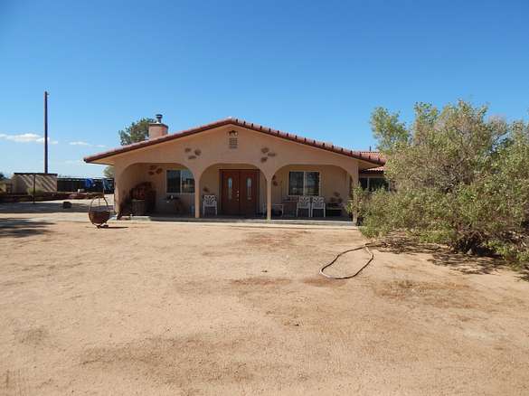 260 Acres of Agricultural Land with Home for Sale in North Edwards, California