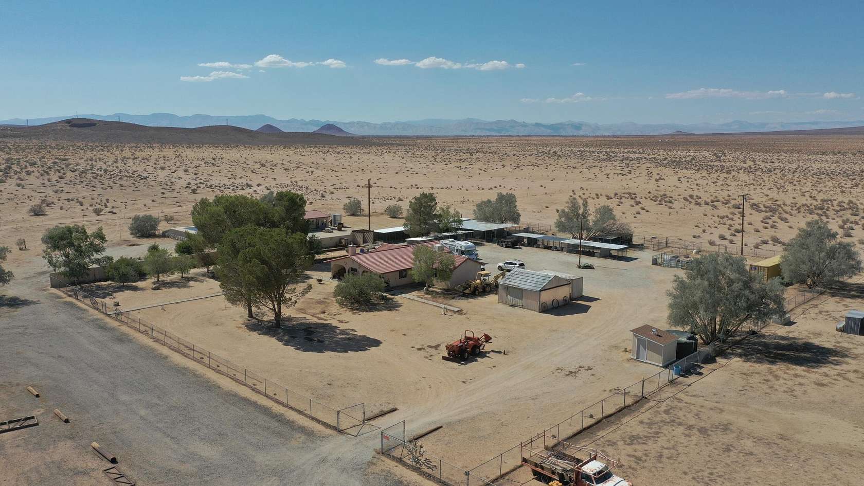 260 Acres of Agricultural & Residential Land for Sale in North Edwards, California