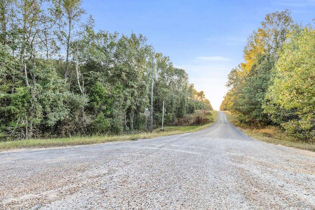 3 Acres of Residential Land for Sale in West Point, Mississippi