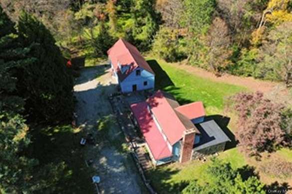 23.9 Acres of Land with Home for Sale in Beekman, New York