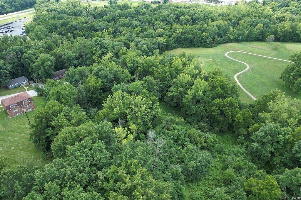 4.4 Acres of Residential Land for Sale in Hannibal, Missouri