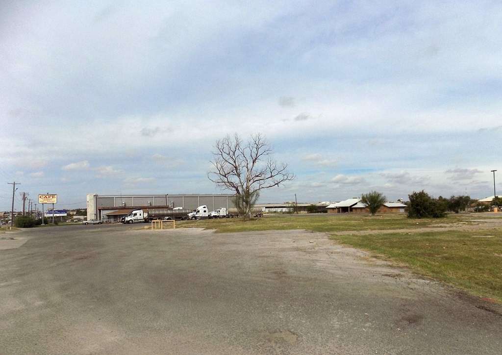 5 Acres of Commercial Land for Sale in Eagle Pass, Texas