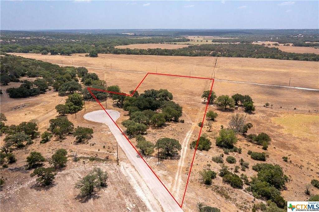 10.7 Acres of Land for Sale in Kempner, Texas