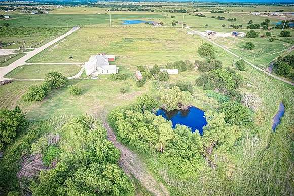 15 Acres of Land with Home for Sale in Coupland, Texas