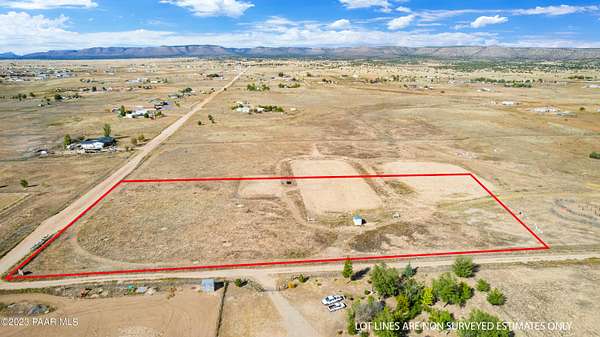 5 Acres of Residential Land for Sale in Paulden, Arizona