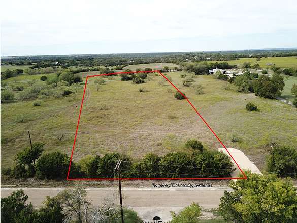 3 Acres of Improved Land for Sale in Gatesville, Texas