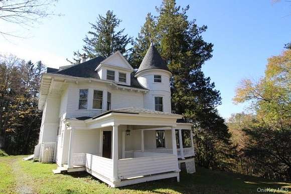 20.1 Acres of Land with Home for Sale in Callicoon, New York