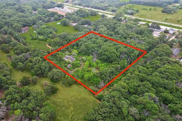 2.5 Acres of Improved Residential Land for Sale in Denton, Texas