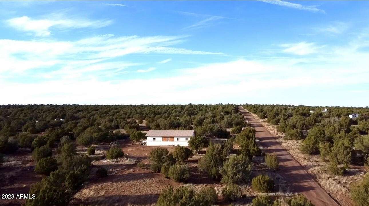1.1 Acres of Residential Land for Sale in Concho, Arizona