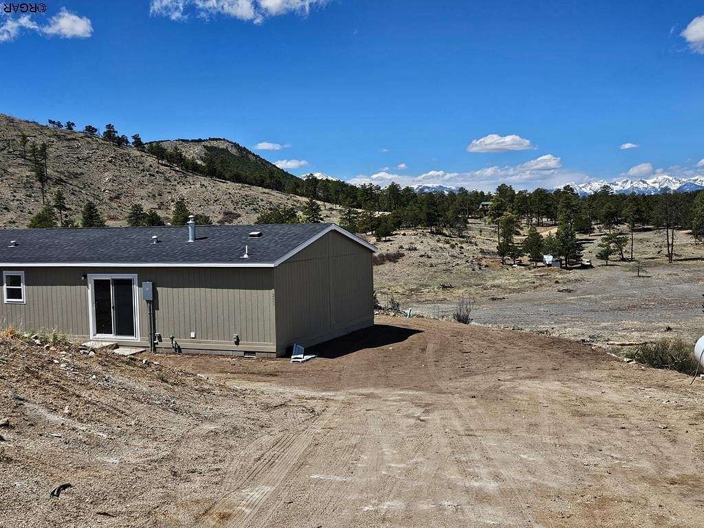 5 Acres of Residential Land with Home for Sale in Cotopaxi, Colorado