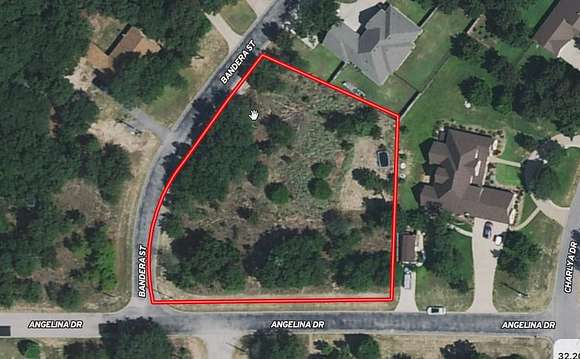 0.87 Acres of Residential Land for Sale in Athens, Texas