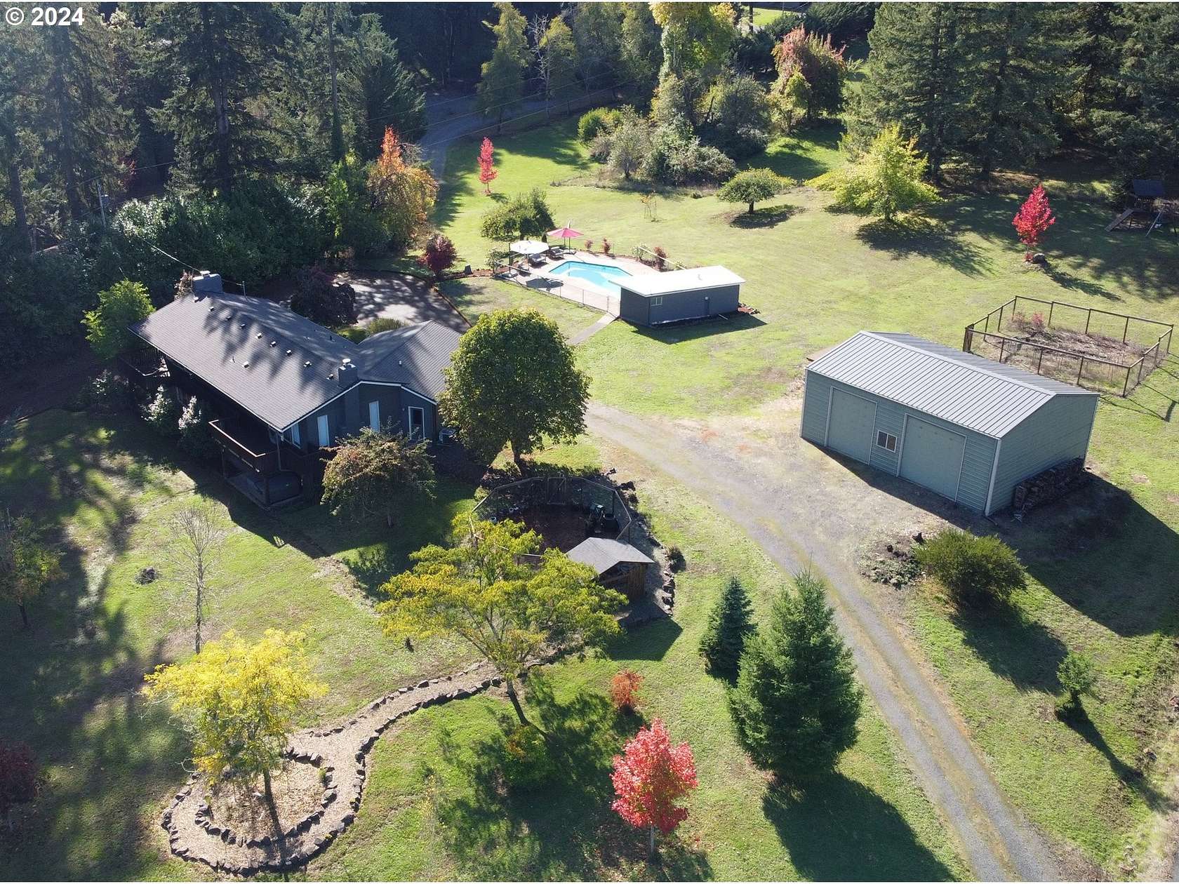 5 Acres of Residential Land with Home for Sale in Springfield, Oregon