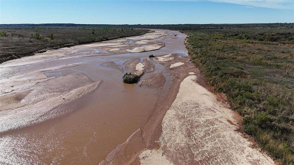 348 Acres of Recreational Land & Farm for Sale in Vernon, Texas