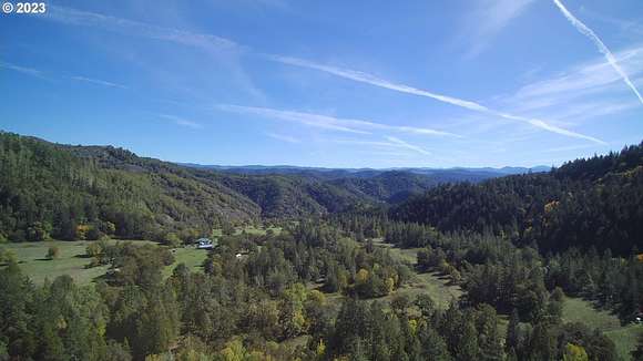 280 Acres of Recreational Land for Sale in Myrtle Creek, Oregon