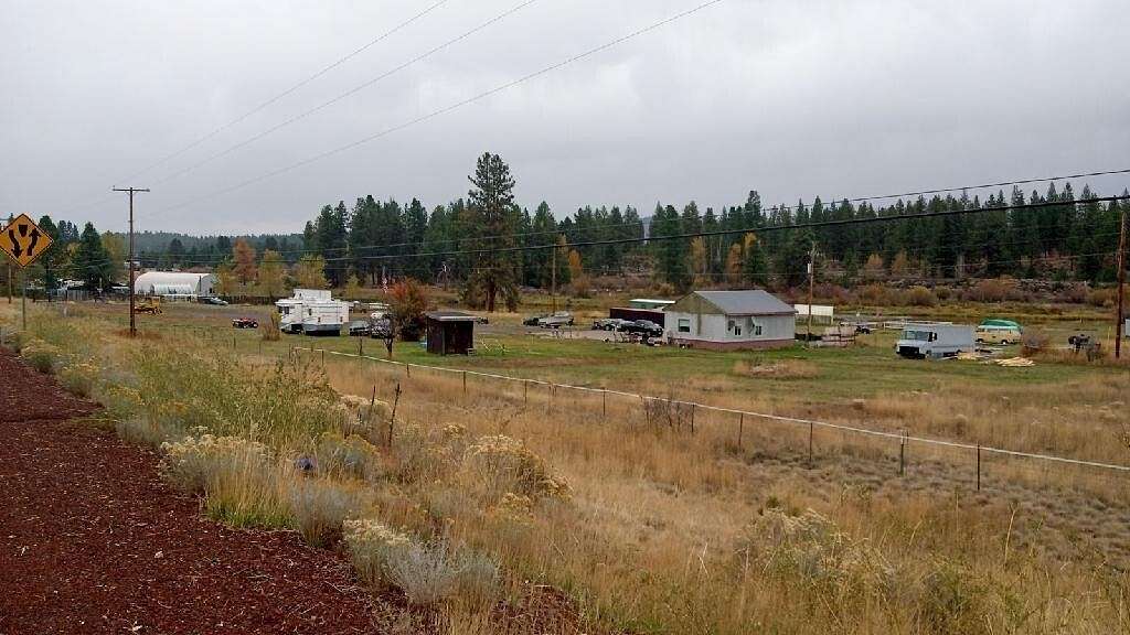 2.5 Acres of Residential Land with Home for Sale in Chiloquin, Oregon