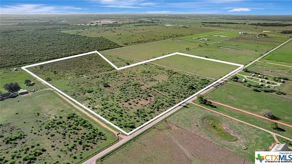 32.74 Acres of Agricultural Land for Sale in Edna, Texas