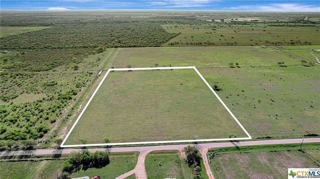 8.2 Acres of Land for Sale in Edna, Texas