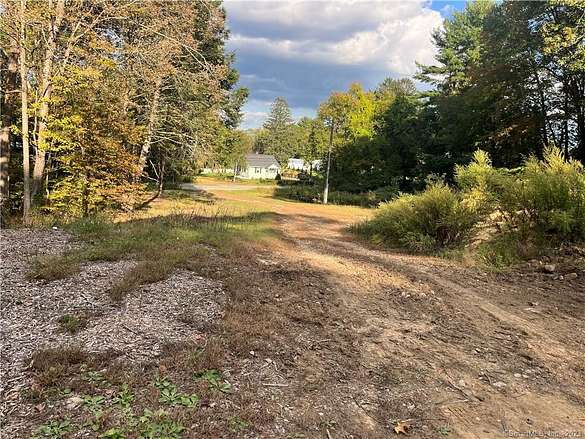 8 Acres of Residential Land for Sale in Montville Town, Connecticut