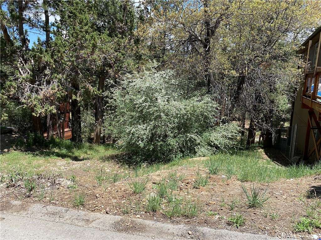 0.12 Acres of Residential Land for Sale in Sugarloaf, California