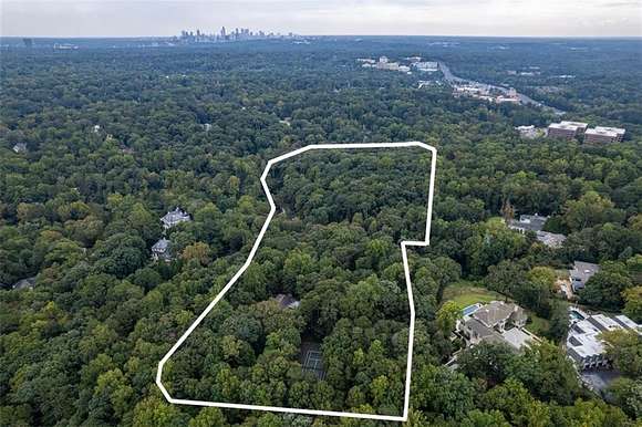 30 Acres of Land with Home for Sale in Atlanta, Georgia