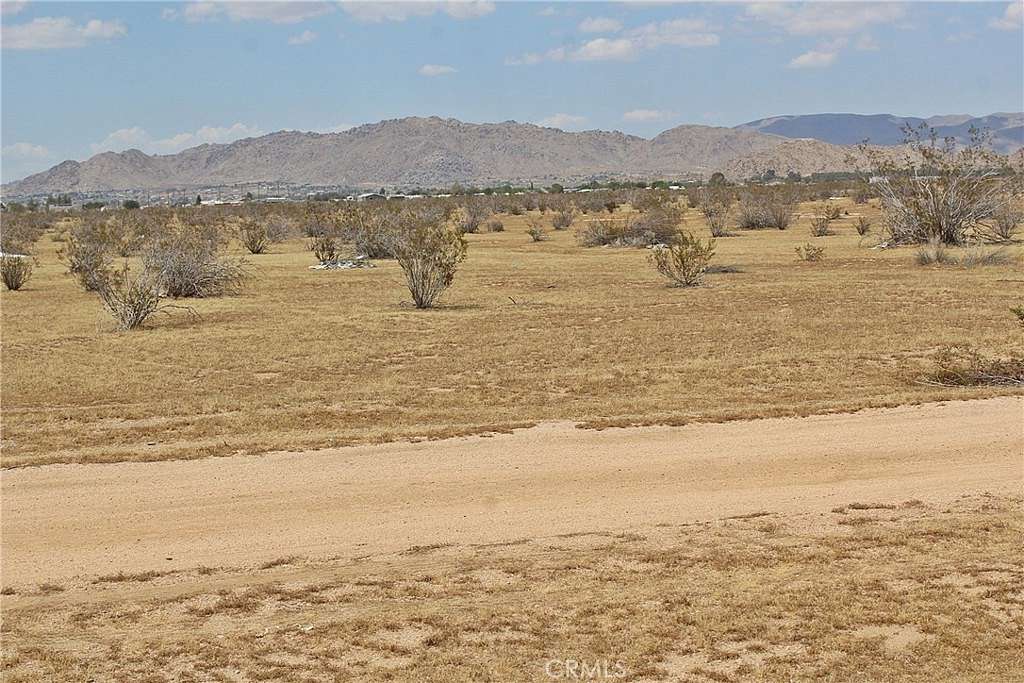0.48 Acres of Residential Land for Sale in Apple Valley, California