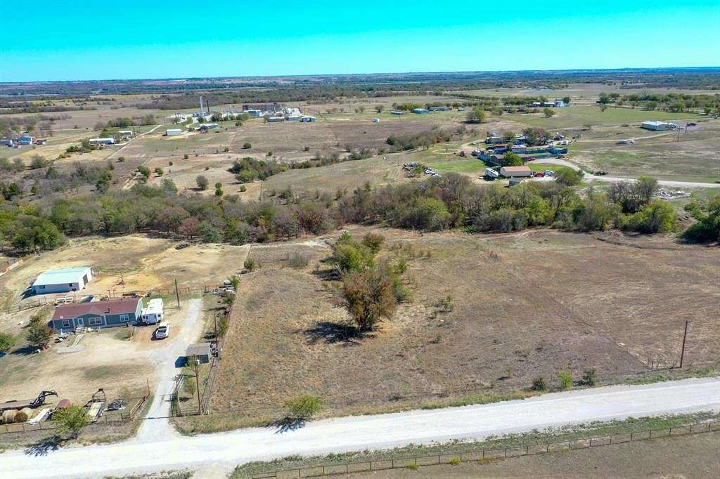 2.38 Acres of Residential Land for Sale in Decatur, Texas