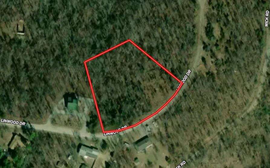 2 Acres of Residential Land for Sale in Briarcliff, Arkansas