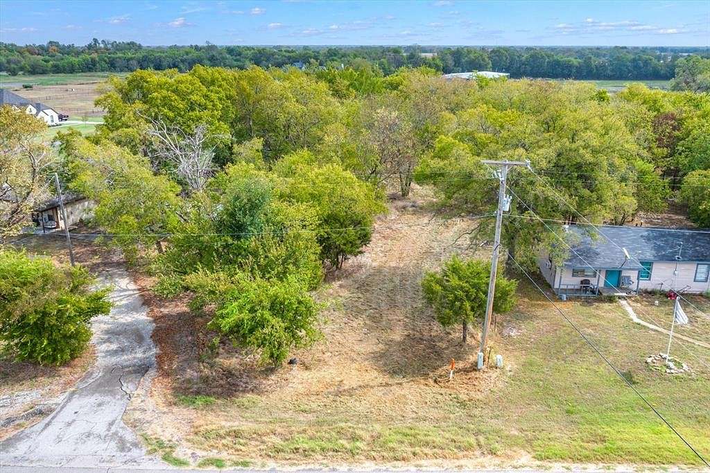 0.82 Acres of Land for Sale in Lone Oak, Texas