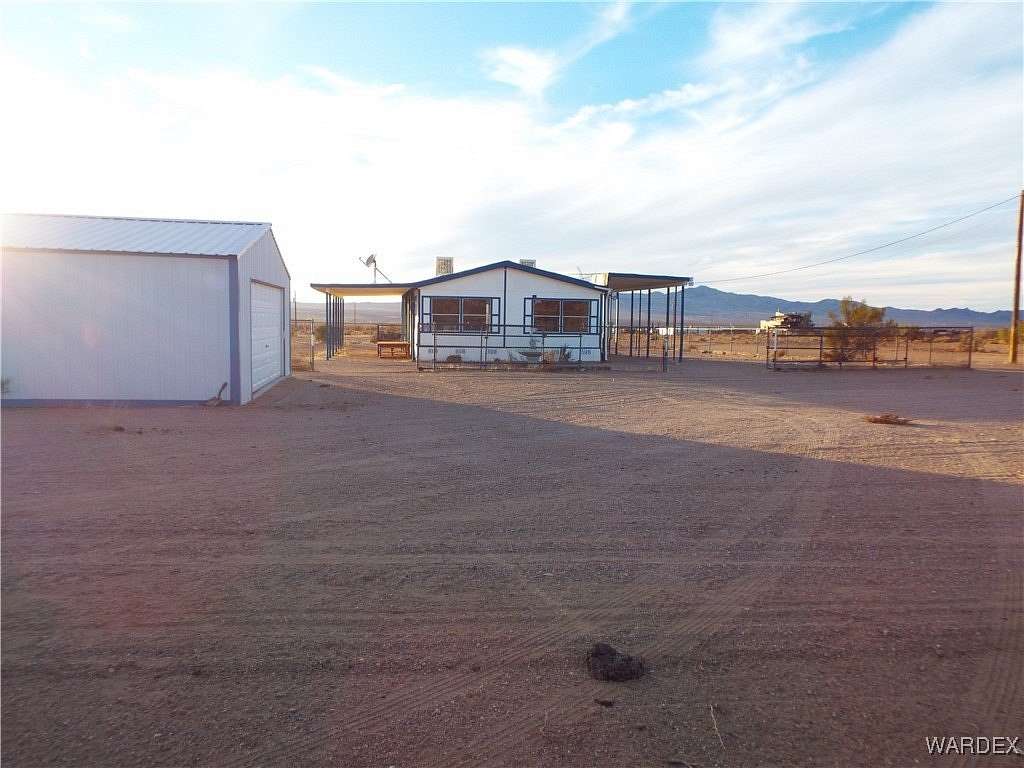 5.004 Acres of Land with Home for Sale in Dolan Springs, Arizona