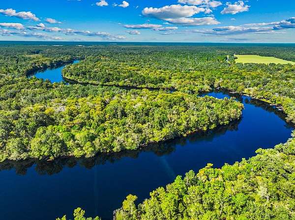 7.35 Acres of Residential Land for Sale in Old Town, Florida