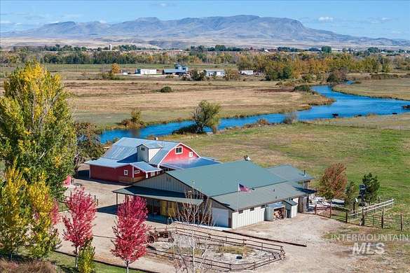5.2 Acres of Land with Home for Sale in Emmett, Idaho