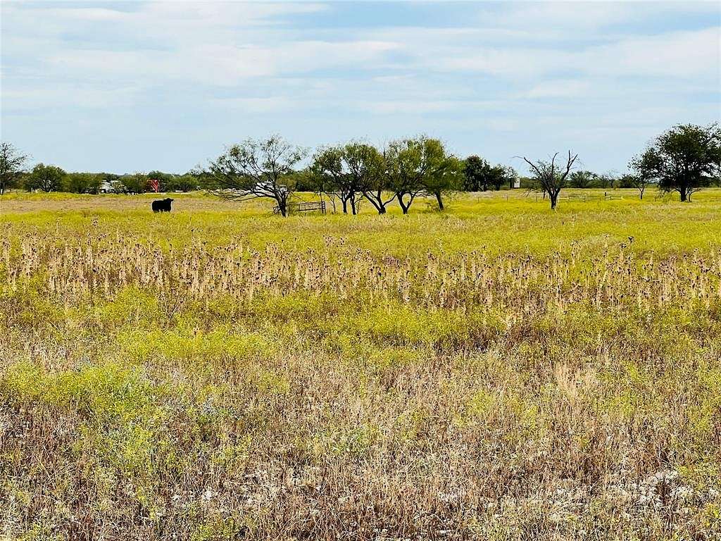 48 Acres of Agricultural Land for Sale in Jonesboro, Texas