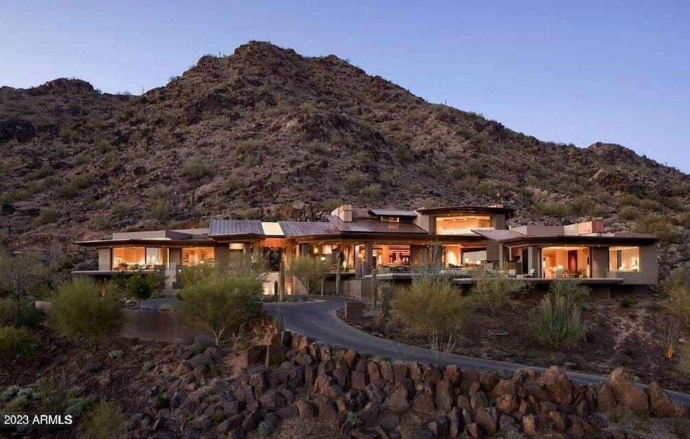 5 Acres of Residential Land with Home for Sale in Phoenix, Arizona