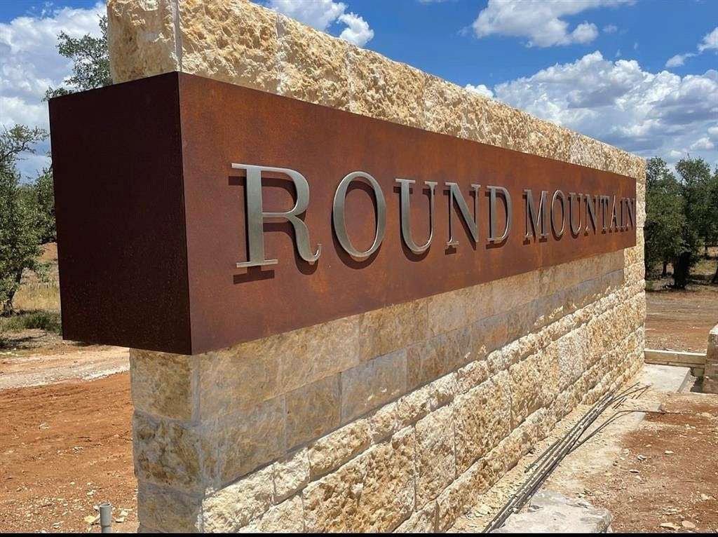 6.5 Acres of Residential Land for Sale in Round Mountain, Texas