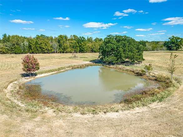 21.2 Acres of Land for Sale in Como, Texas