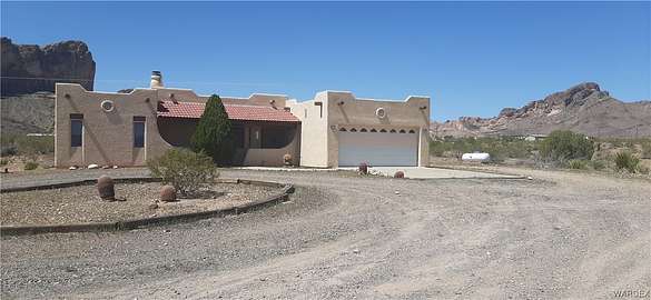 2.4 Acres of Residential Land with Home for Sale in Golden Valley, Arizona