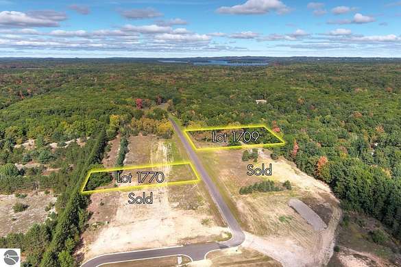 1 Acre of Residential Land for Sale in Interlochen, Michigan