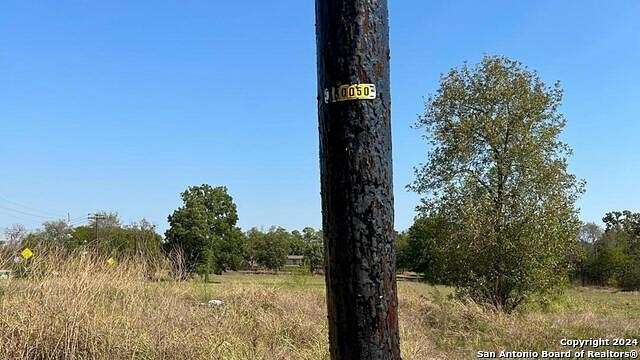 Residential Land for Sale in Luling, Texas