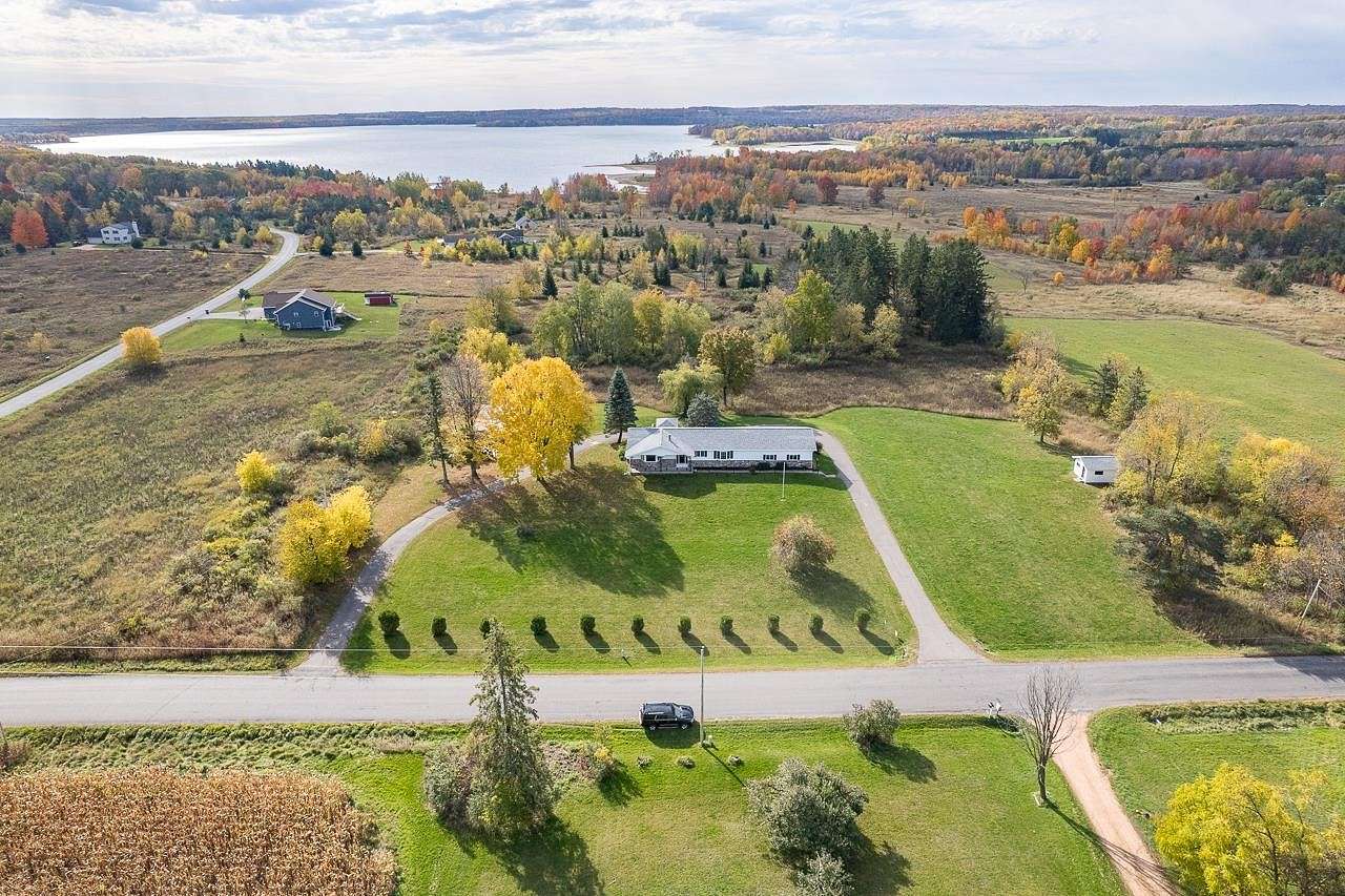 6.3 Acres of Residential Land with Home for Sale in Mosinee, Wisconsin