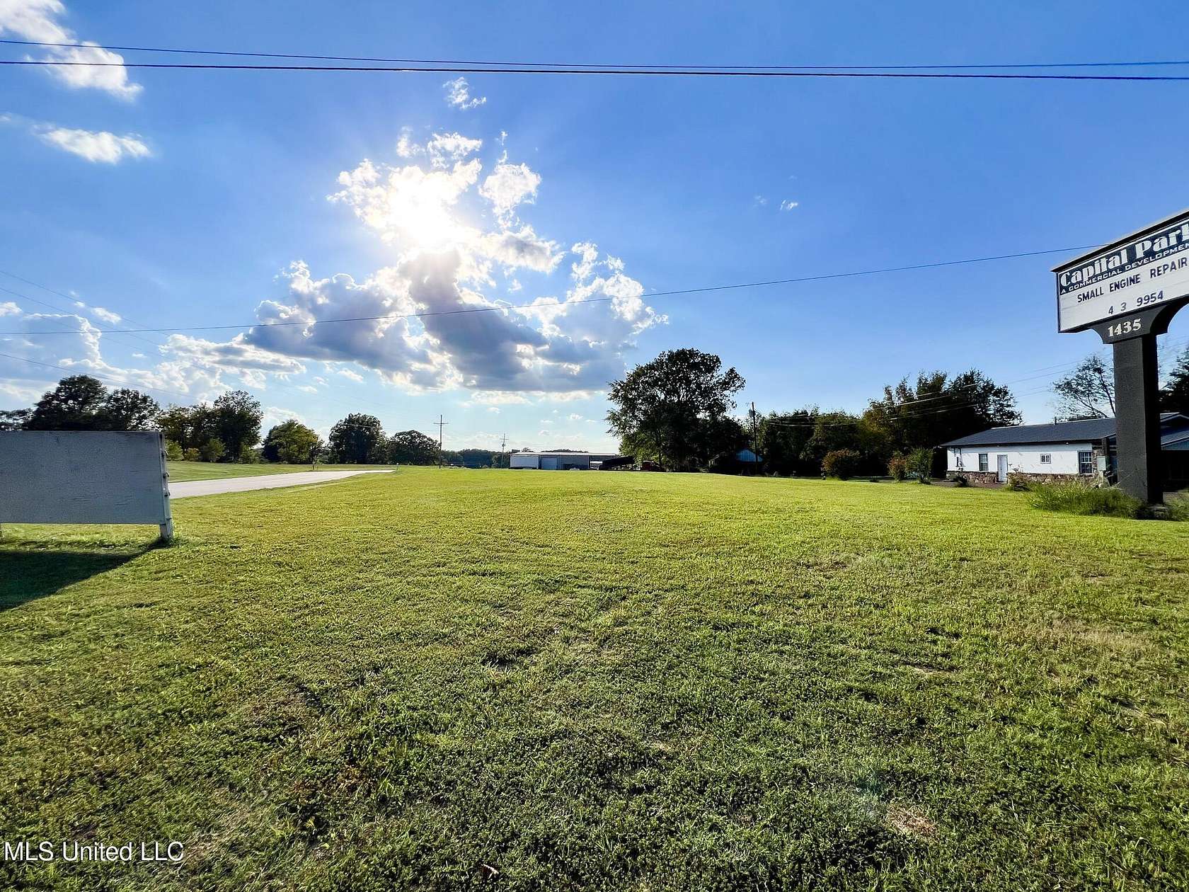 0.91 Acres of Commercial Land for Sale in Senatobia, Mississippi