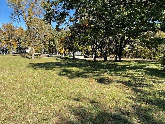 0.76 Acres of Residential Land for Sale in Altamont, Missouri