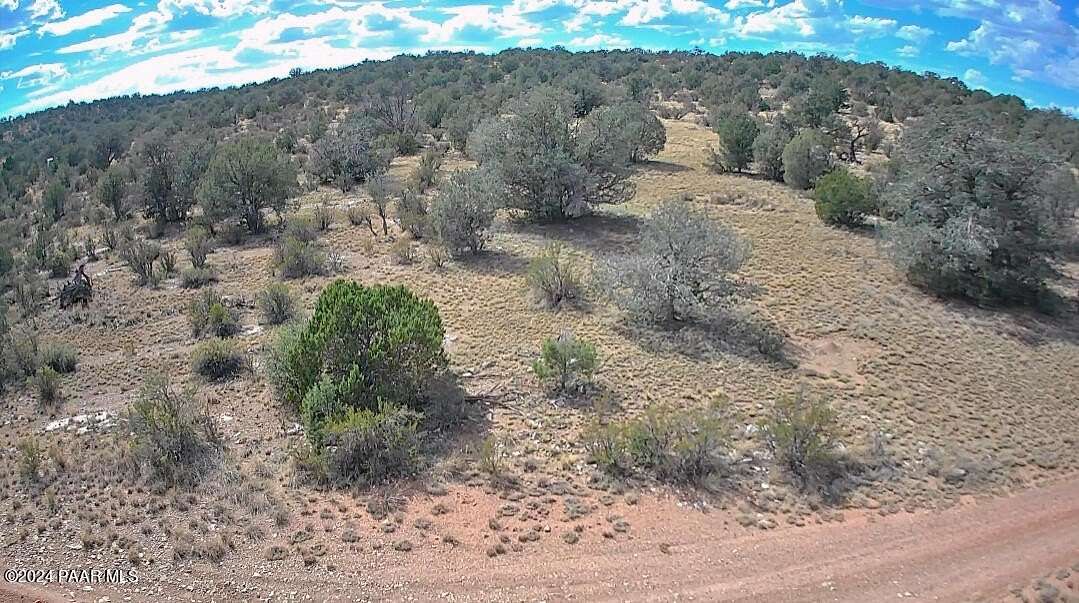 2 Acres of Residential Land for Sale in Seligman, Arizona