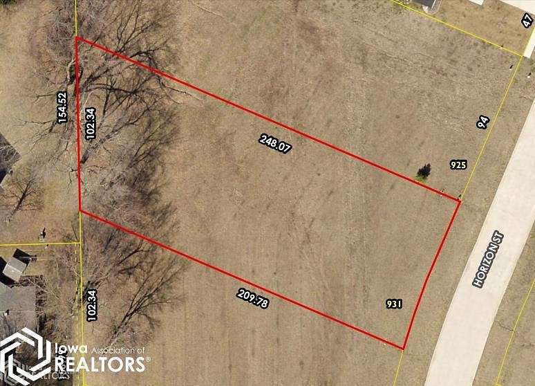 0.36 Acres of Residential Land for Sale in Burlington, Iowa