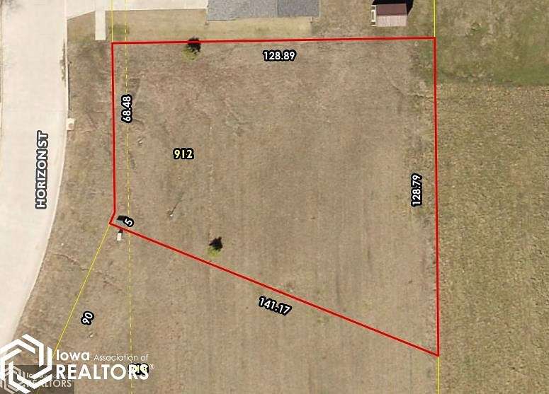 0.36 Acres of Residential Land for Sale in Burlington, Iowa
