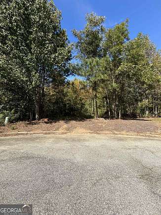 2.5 Acres of Residential Land for Sale in Lithonia, Georgia