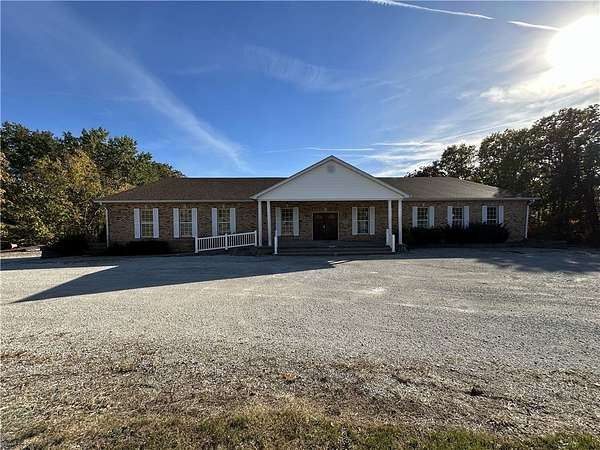 3 Acres of Improved Mixed-Use Land for Sale in Ottumwa, Iowa