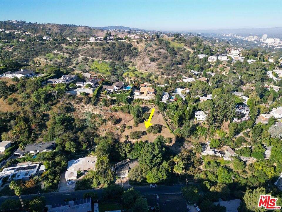 0.39 Acres of Residential Land for Sale in Sherman Oaks, California