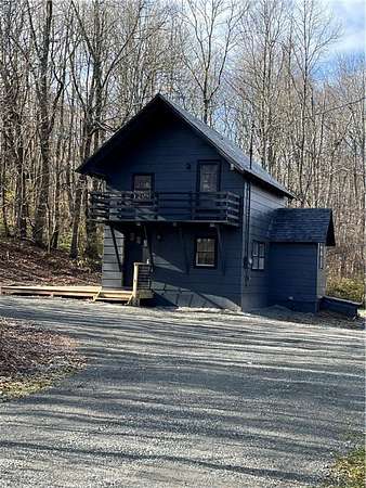 5.38 Acres of Residential Land with Home for Sale in Roxbury, New York