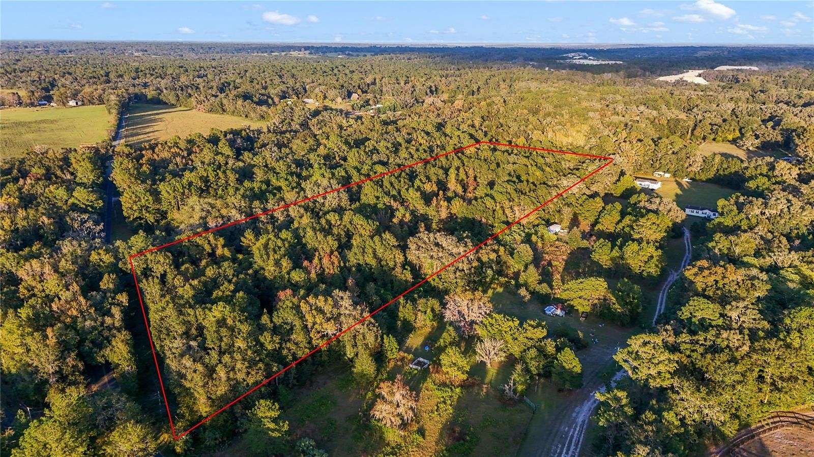 10 Acres of Residential Land for Sale in Reddick, Florida